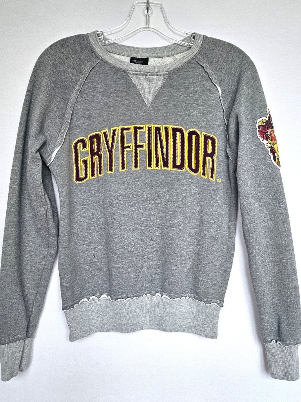 Harry Potter | Gryffindor Embroidered Sweatshirt | Universal Studios | Size XS